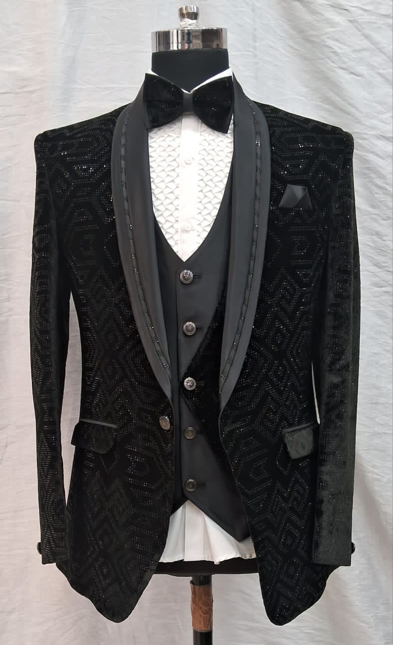 Wedding Wear Black Crystal Tuxedo Suit